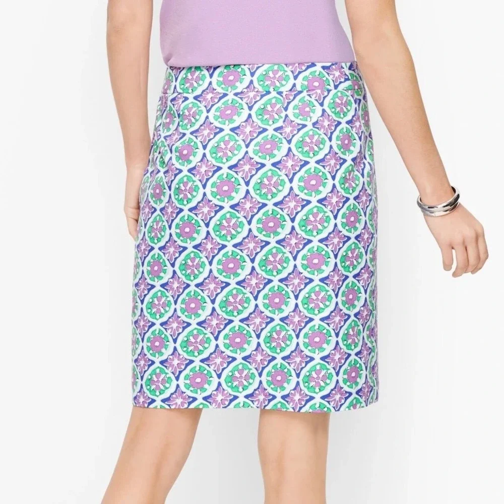 Talbots Pastel Canvas A-Line Skirt 20W Medallion Print Lined Plus Cotton Spandex